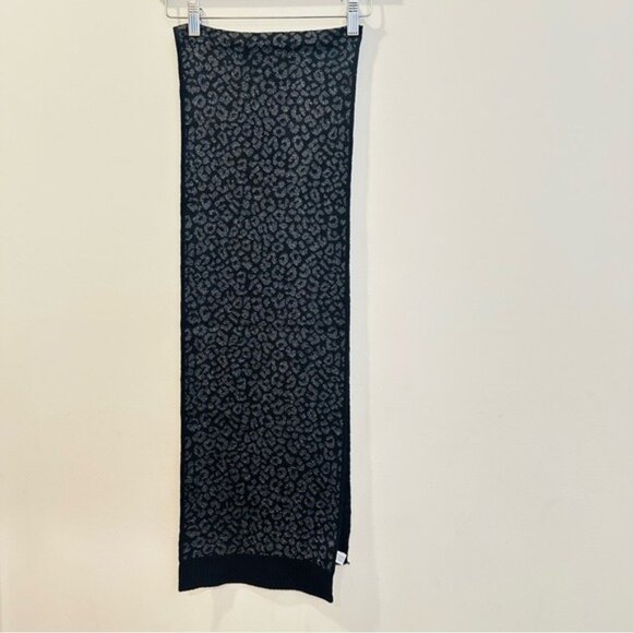 Michael Kors Metallic Leopard Scarf in Black and Gray Pattern - Picture 4 of 9